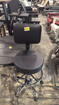 Salon Drafting Chair