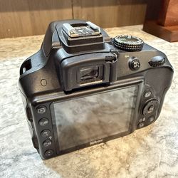 Nikon D3300 (Body only)