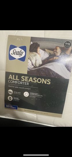 SALE BRAND NEW COMFORTER NEVER USED