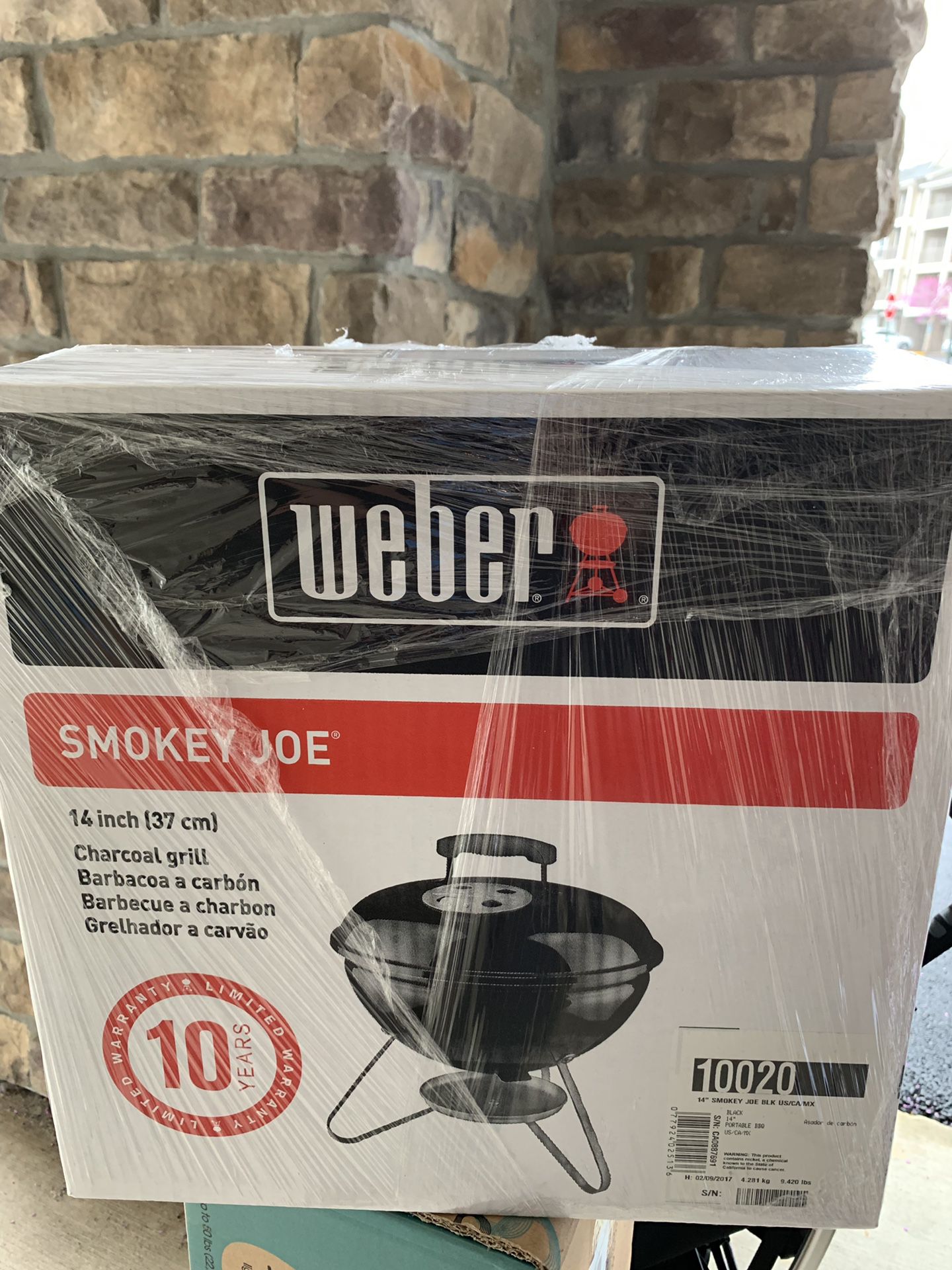 Weber Outdoor Grill (pick up only)