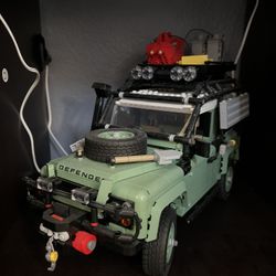 Lego Land Rover Classic Defender 90 10317 