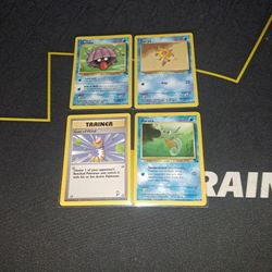 4 Vintage Pokémon Cards