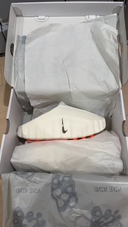 Nike Mind 001 Sail size 8W/ 7M