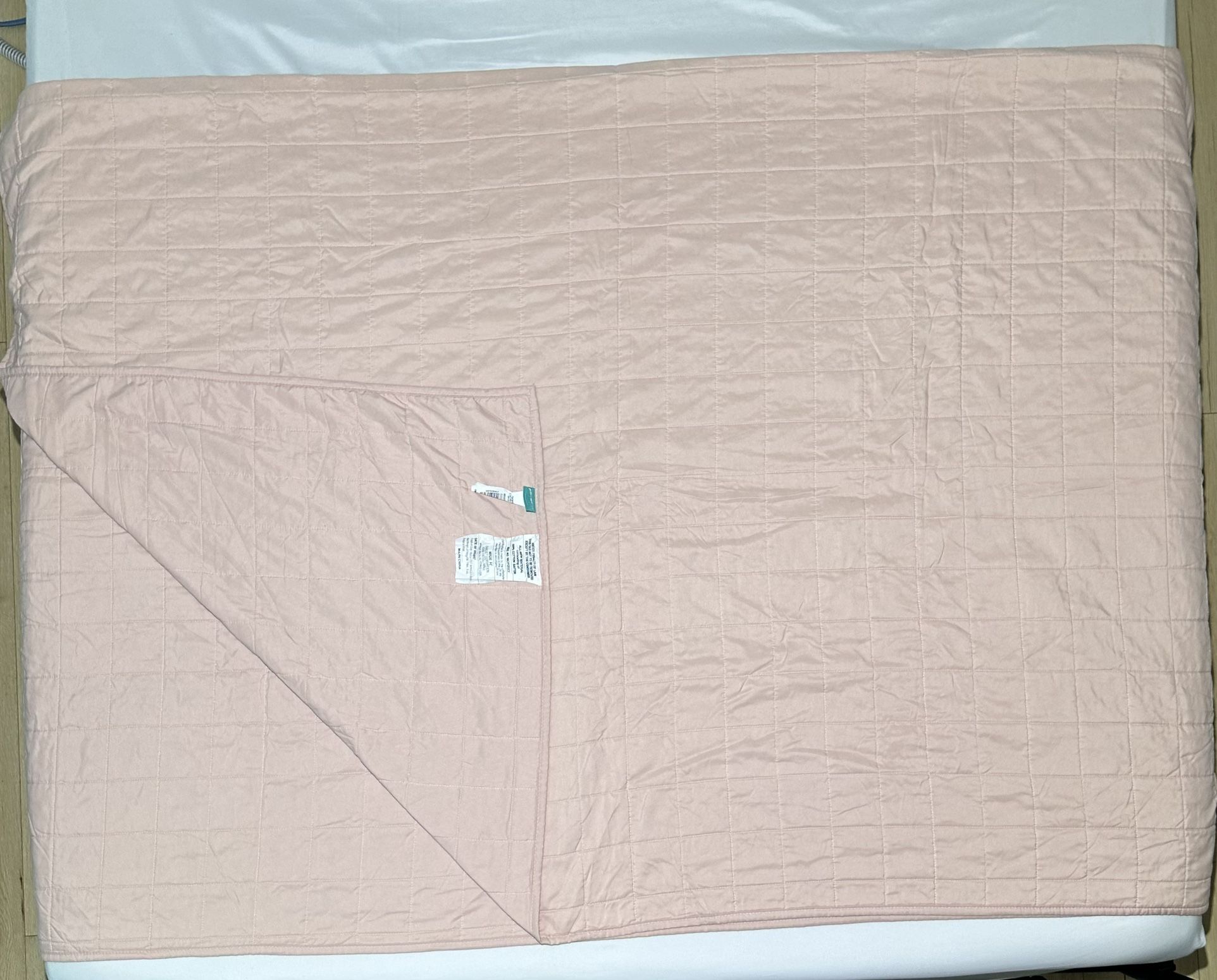 Pillow fort Twin Quilt