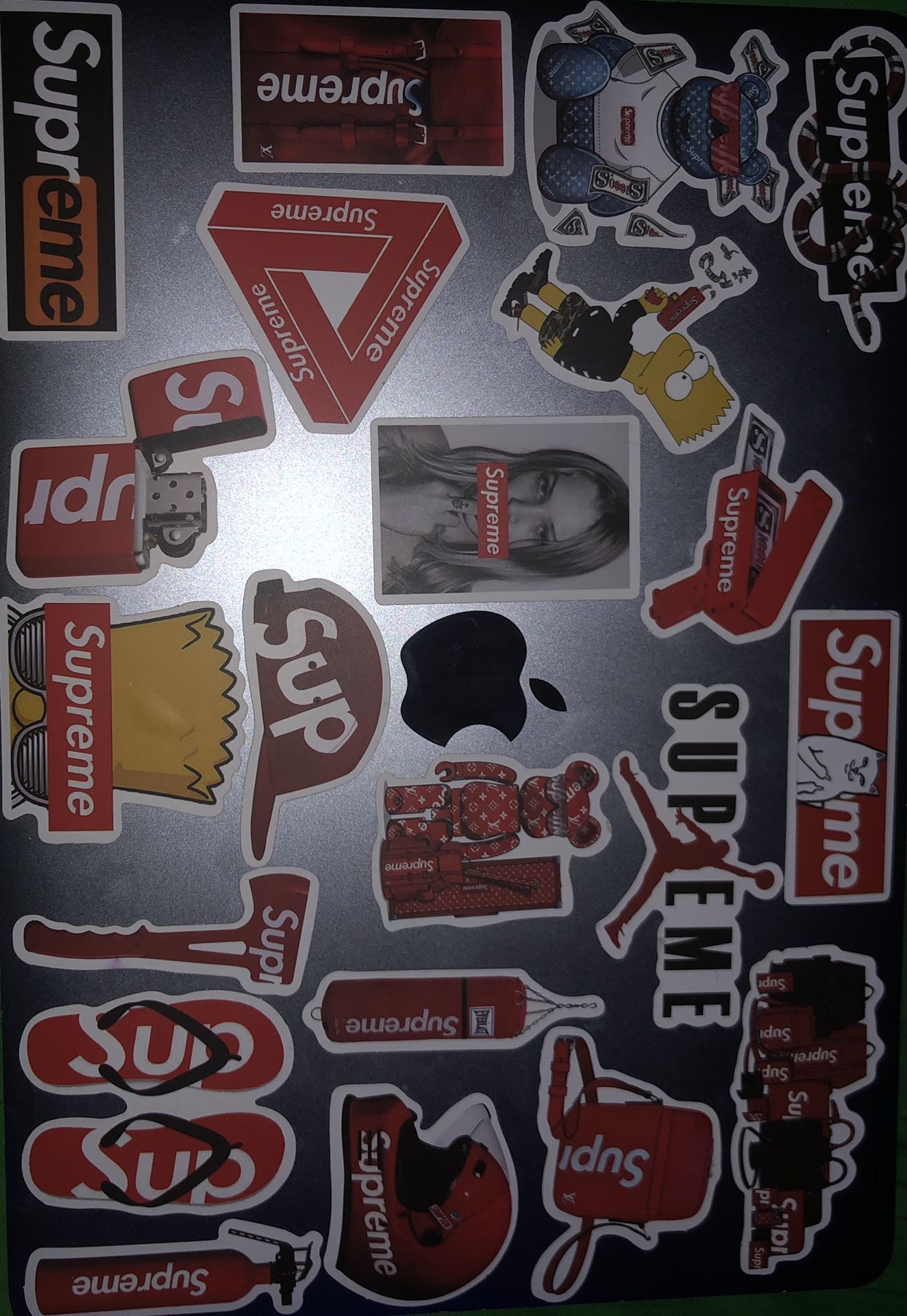 50 pieces mixed stickers supreme , etc..