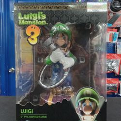 Luigi Mansion PVC Painted Statue 