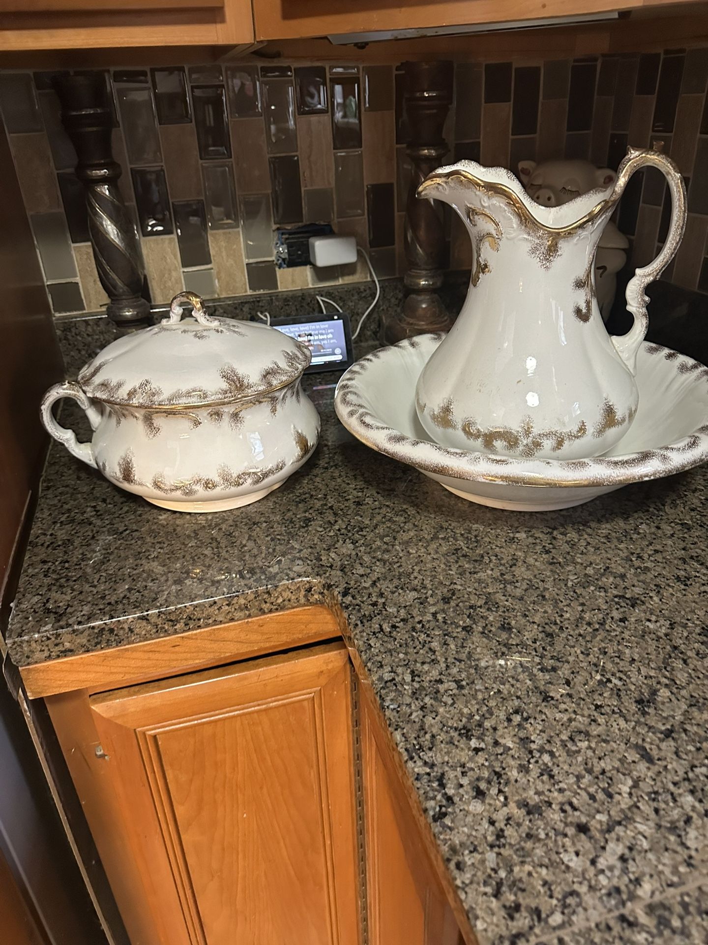 Colonial three-piece 1903