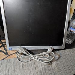 HP L1710 Desktop Monitor 