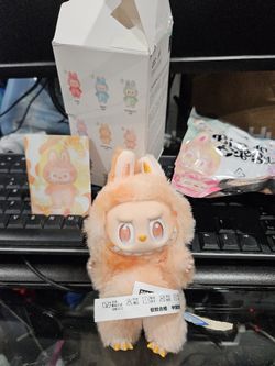 Labubu Big Into Energy Happiness 