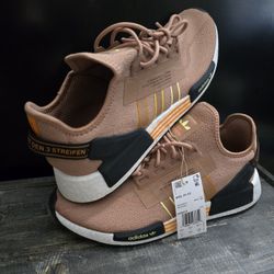 Adidas NMD_R1.V2 Clay Strata/Bright Orange, Men's 11- NEW