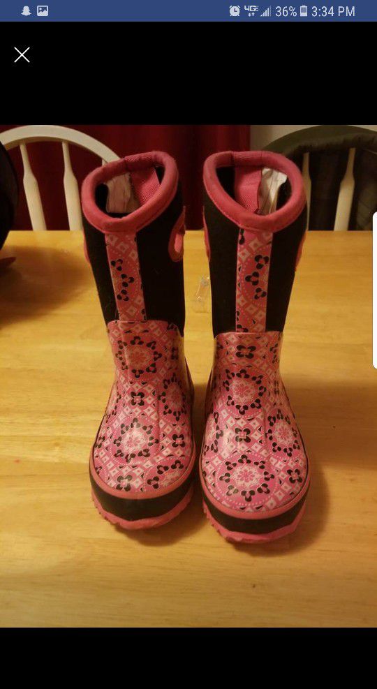 Kid rain boots