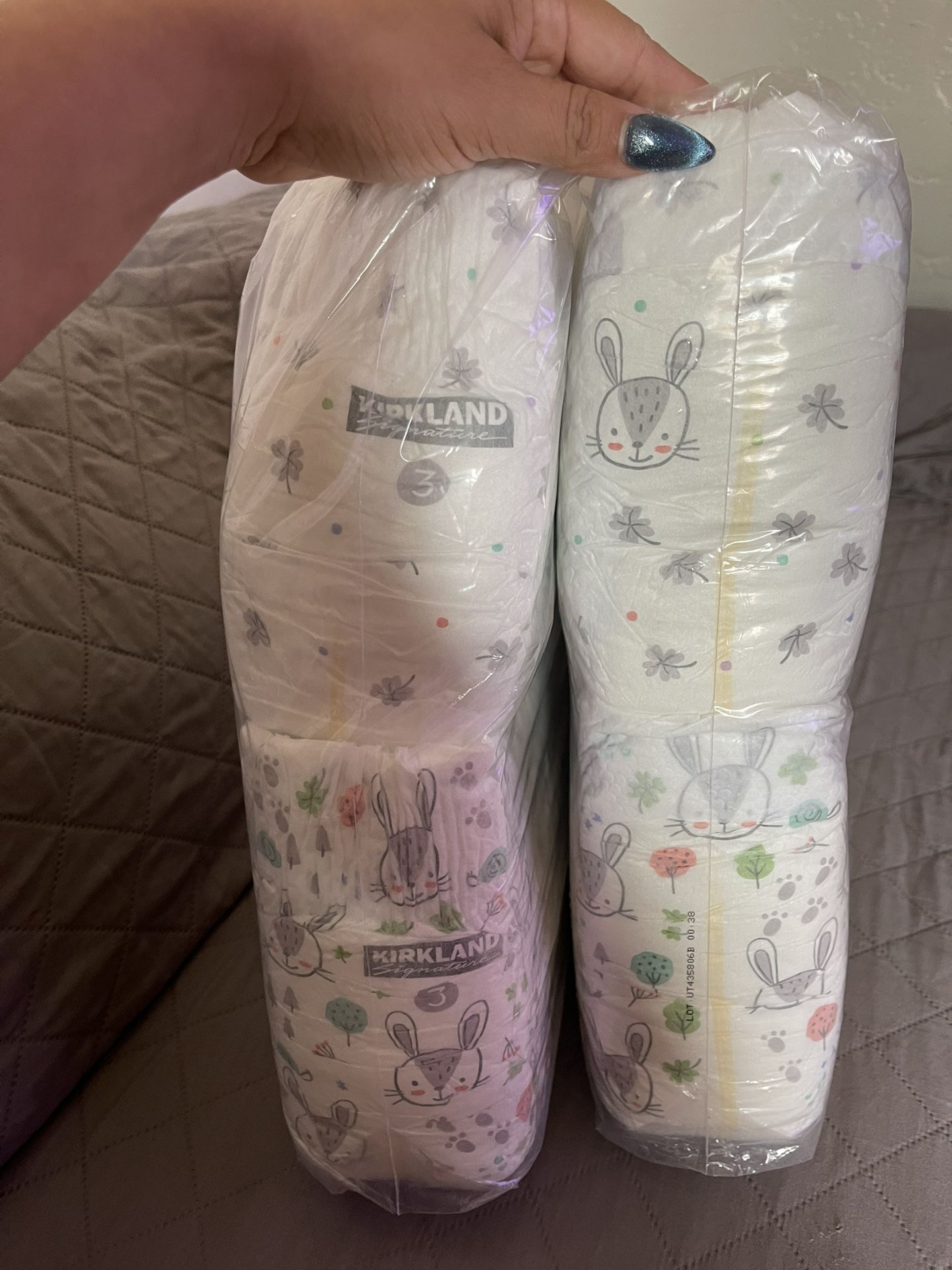 Kirkland Size 3 Diaper