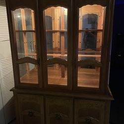 China Cabinet  With Light Up Display