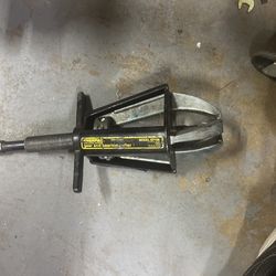 Enerpak EP106 gear and bearing puller