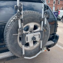 Thule Tire Bike Rack
