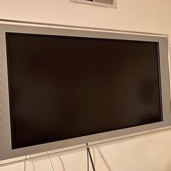 Sony 54 And 64 Inch TV’s 