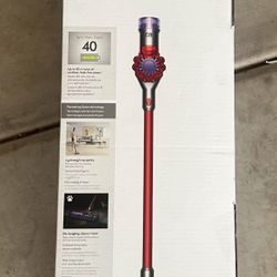 New Dyson V8 Origin Cordless Vacuum 