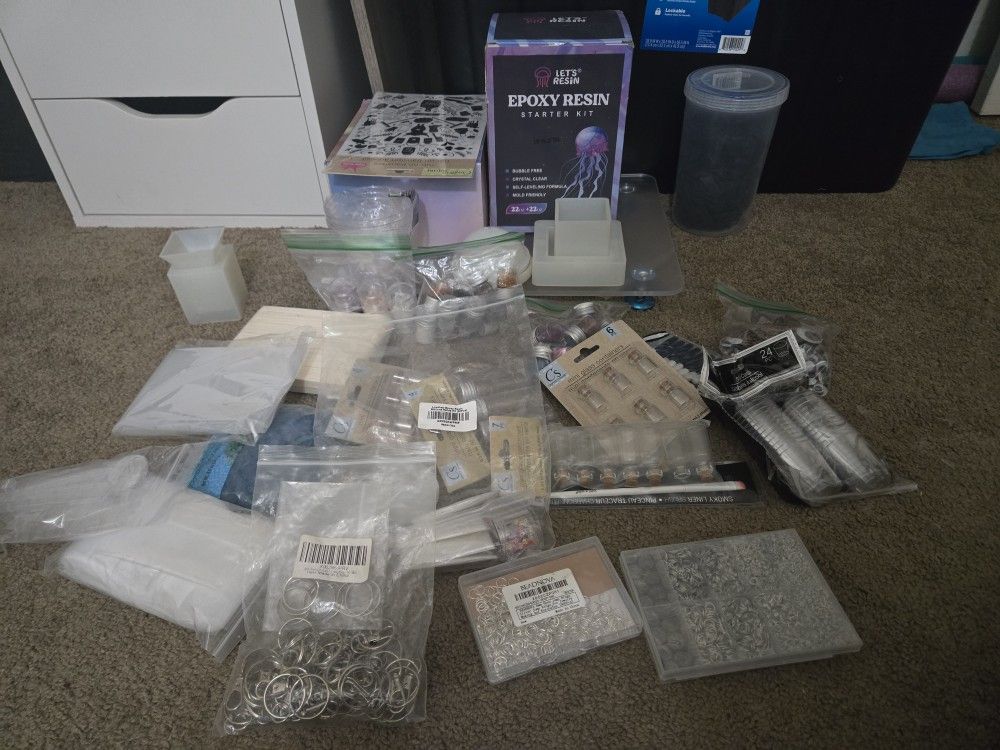 Let's Resin Epoxy Resin Kit With Molds And Extra Accessories