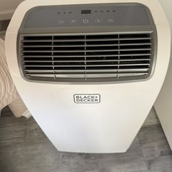 Portable Black & decker 12000 Unit 