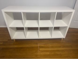 White 8 cube Shelving Unit