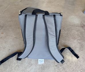 Pet backpack carrier