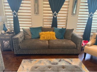 Living Room Set with Ottomon