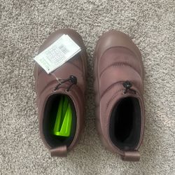 Overpuff shorty crocs