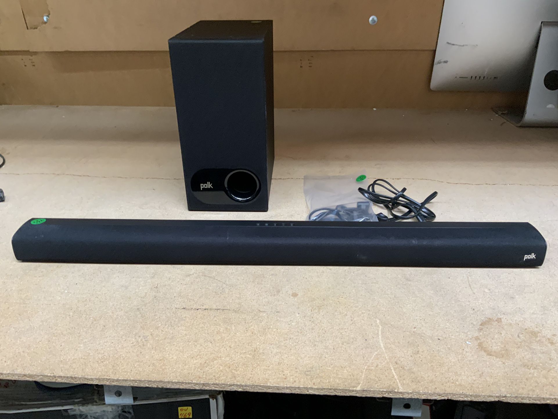 Polk Audio - Signa S2 2.1 Ch Ultra-Slim Soundbar with Wireless Subwoofer and Dolby Digital - Black #435