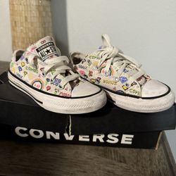 Girl Converse 
