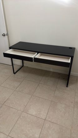 Black Desk w/ 2 Drawers