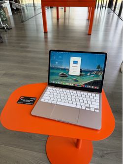 Apple 13” MacBook Neo A18 Pro 8GB Ram 512SSD with Touch ID! 90 day warranty! Financing available!