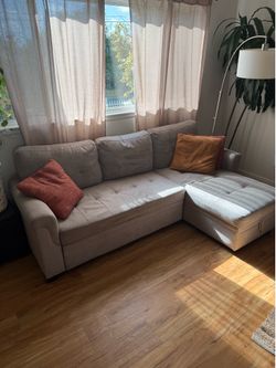 Pull-out Couch