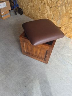 4 Hammary Furniture Fruitwood and Brown Leather Rolling Storage Ottomans