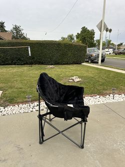 CAMP Plush Moon Saucer Chair with Carry Bag