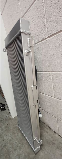 BMW radiator Dual Fans