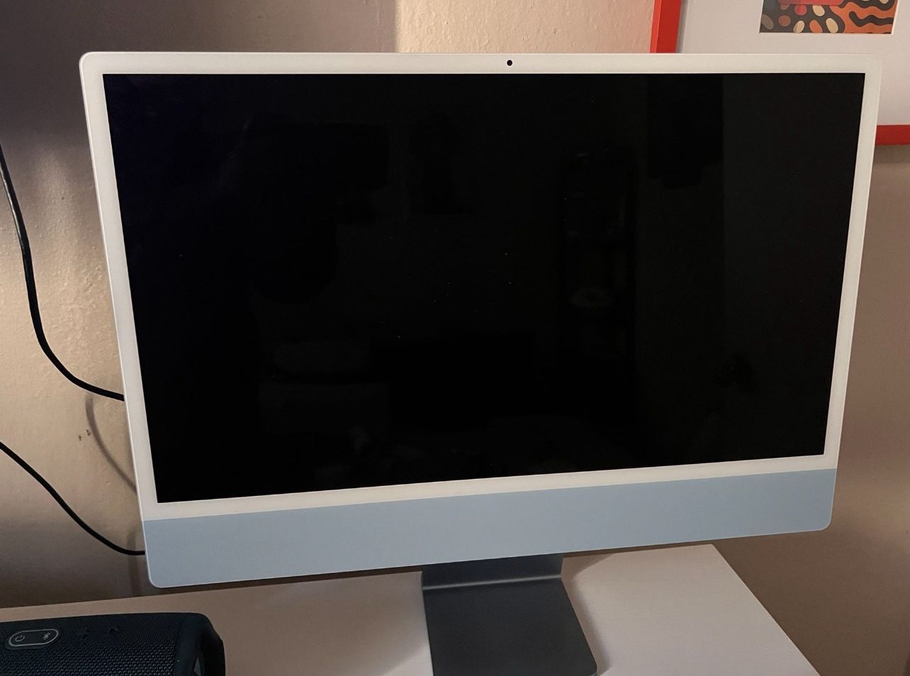 Apple - iMac 24" All-In-One - M3 chip 8-Core - 8GB Memory - 256GB