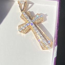All Real Gold Pendant With Diamonds 