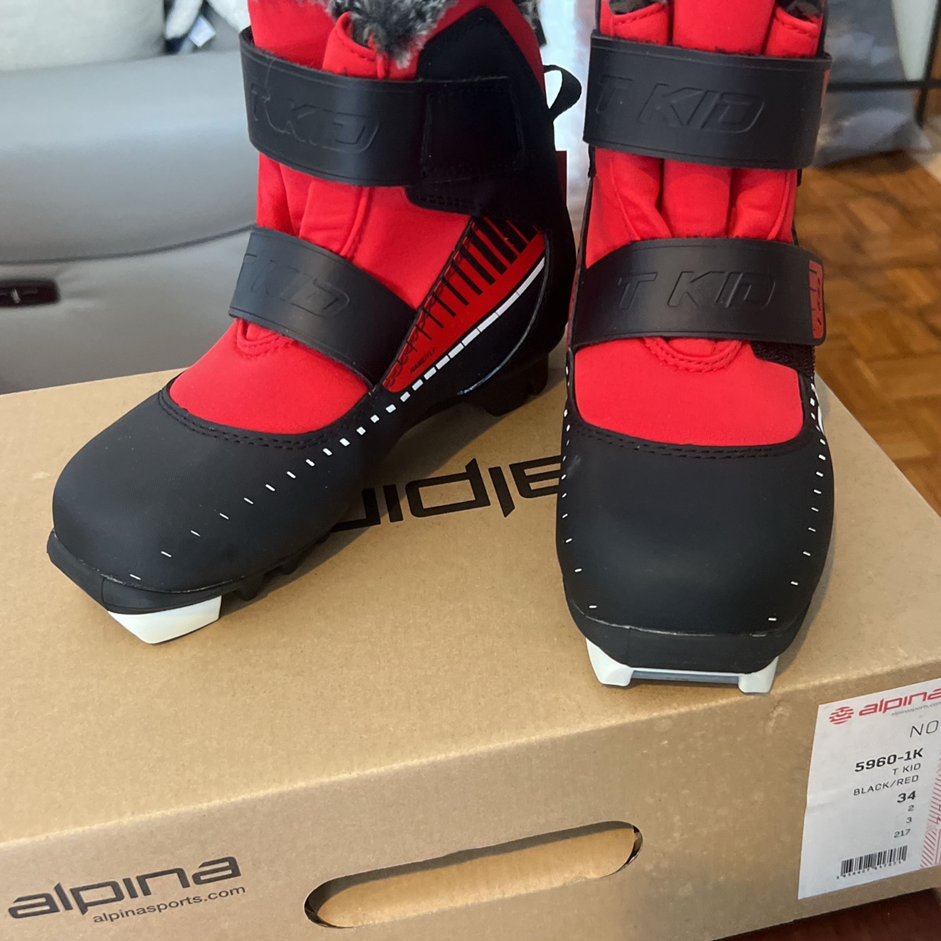 Children's Cross Country Ski Boots - Size 3 