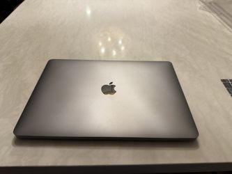 MacBook Air (13-inch, M1, 2020)