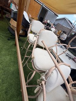 Set of Metal Folding Chairs with Cushions
