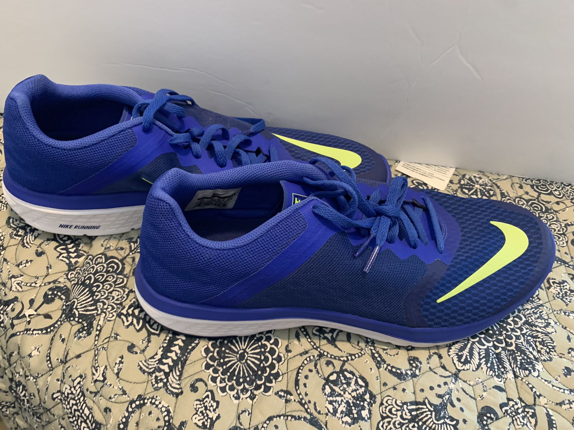 New Mens Nike FS Lite Run 3 Model 807144-403 Size 13