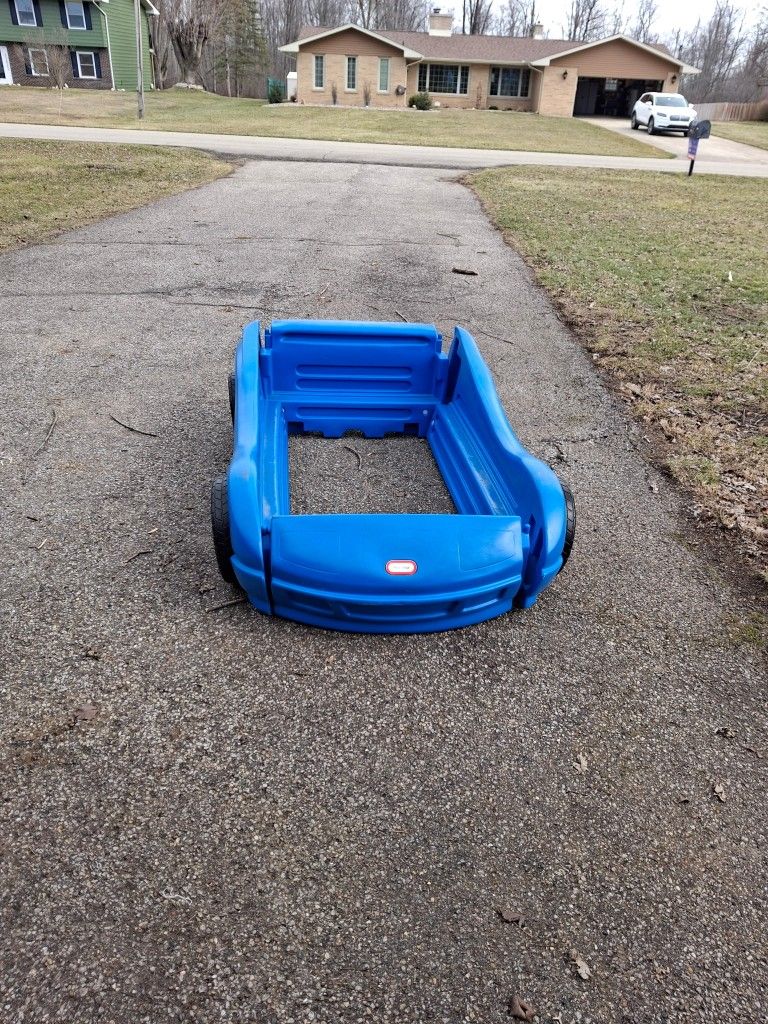 Toddler Bed 