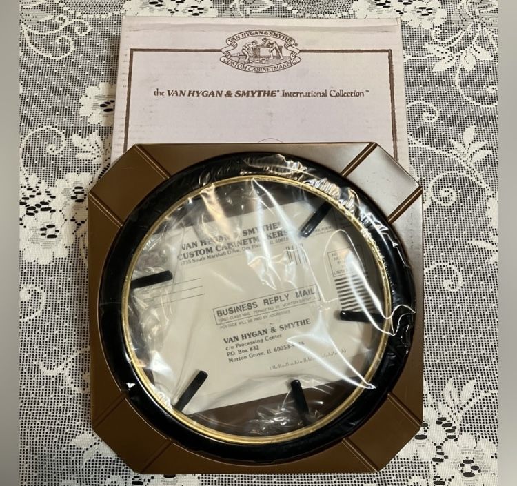 Van Hygan & Smythe International Collection Russian 7 1/2" Plate Frame 1980’s