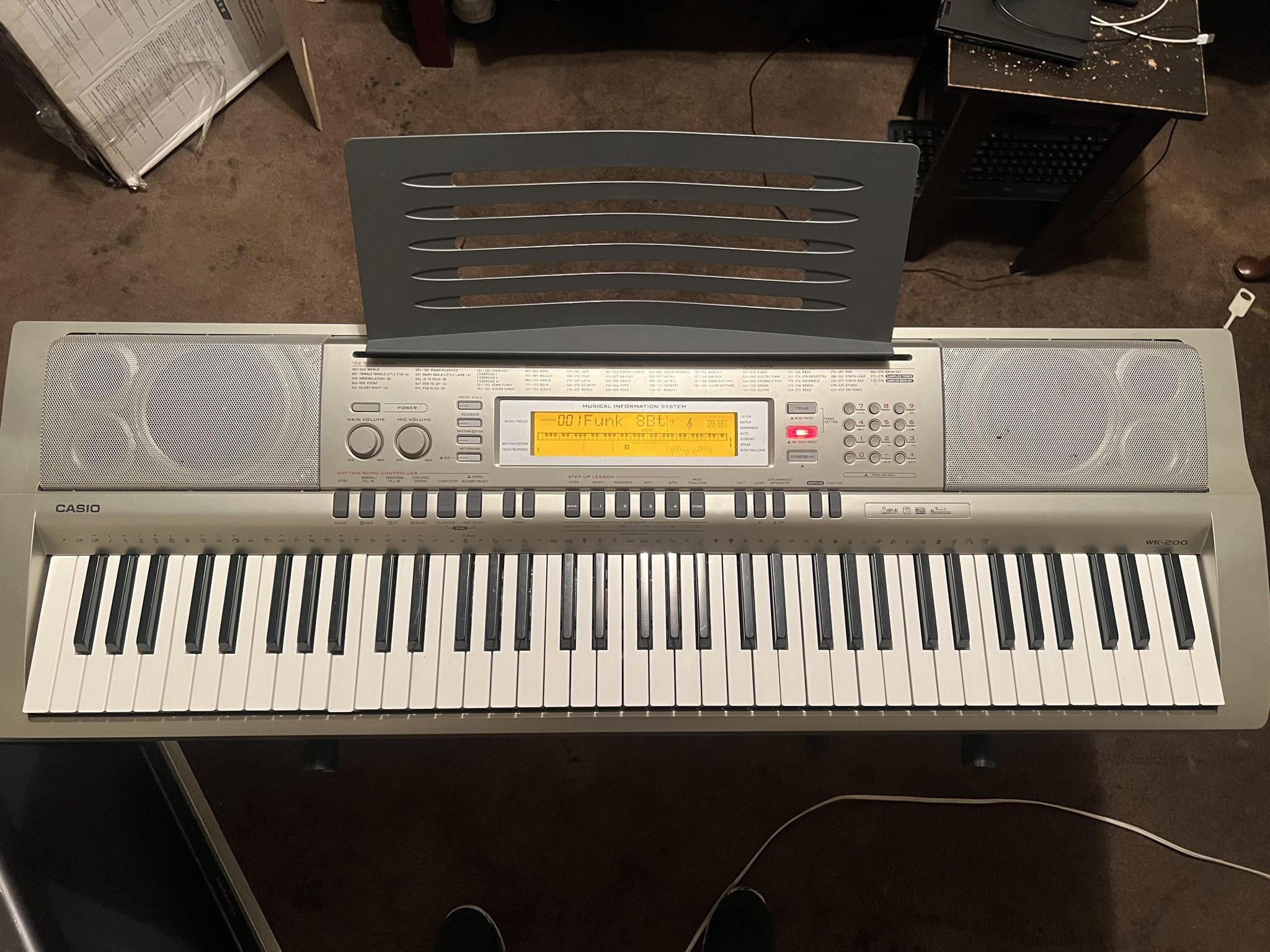 Casio WK-200 76 Key Workstation w/ Keyboard Stand