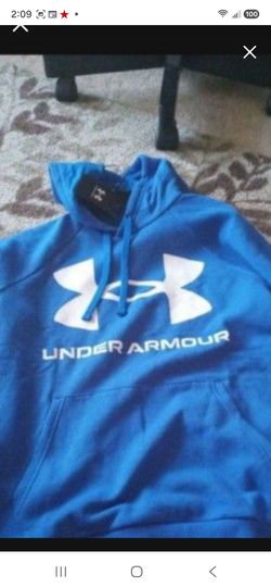 Under Armor Hoodie.  New. Sz. Medium