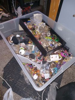 Tote of costume jewelry