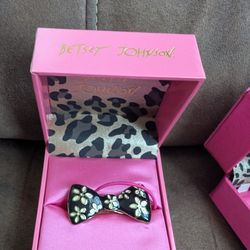 Betsey Johnson Ring