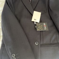 New Beautiful Dark Grey Boys Size 8 Suit Pictures Don’t Do This Suit Justice $ 99