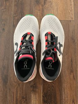On Cloud Women’s Shoes