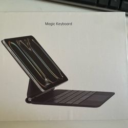 Bluetooth Keyboard With Trackpad For 11” iPad